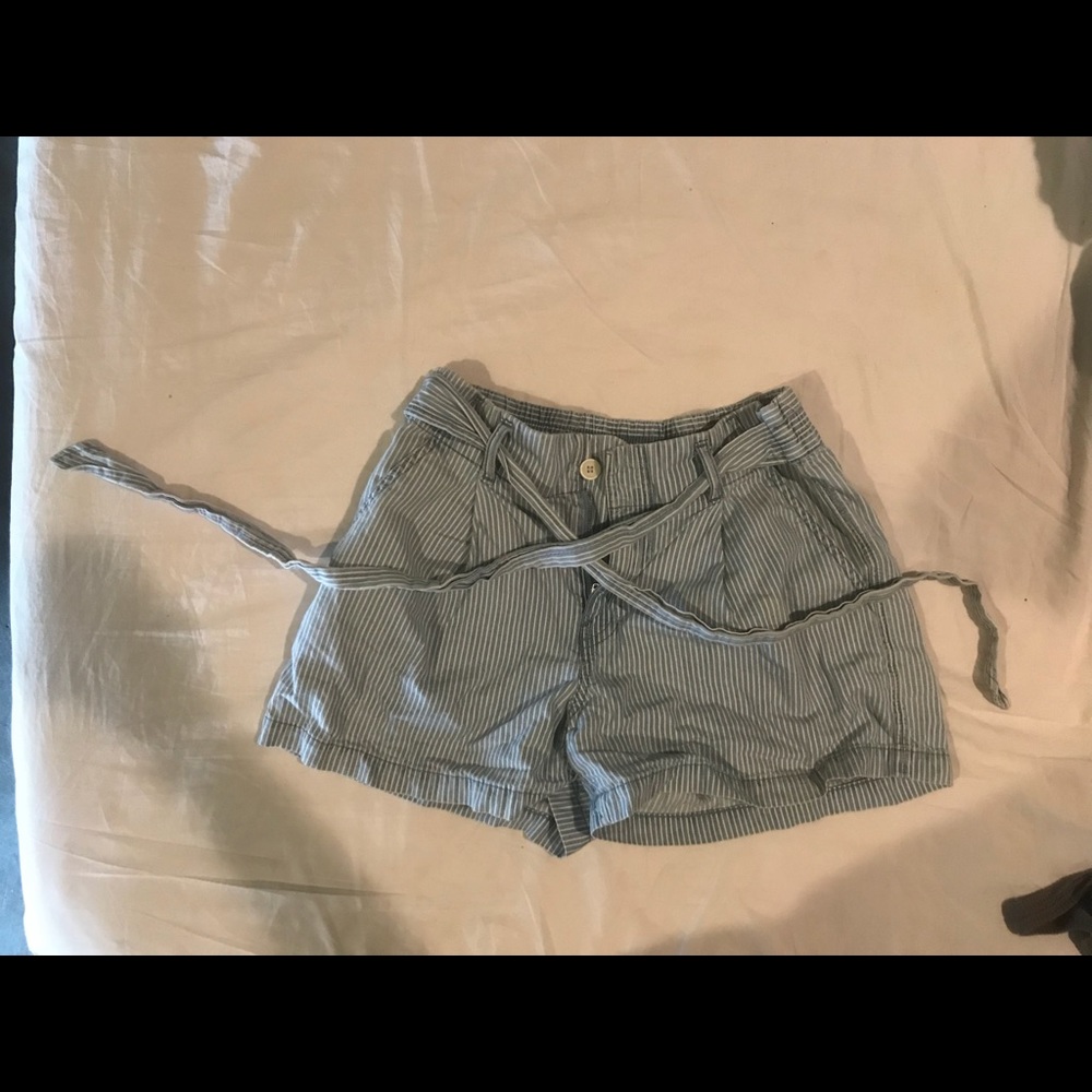 GAP shorts 🌼